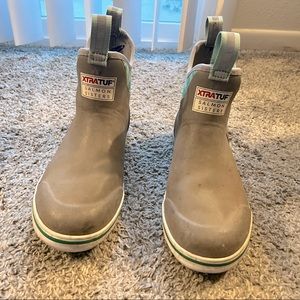 Xtratuf x Salmon Sisters Ankle Boot sz 9